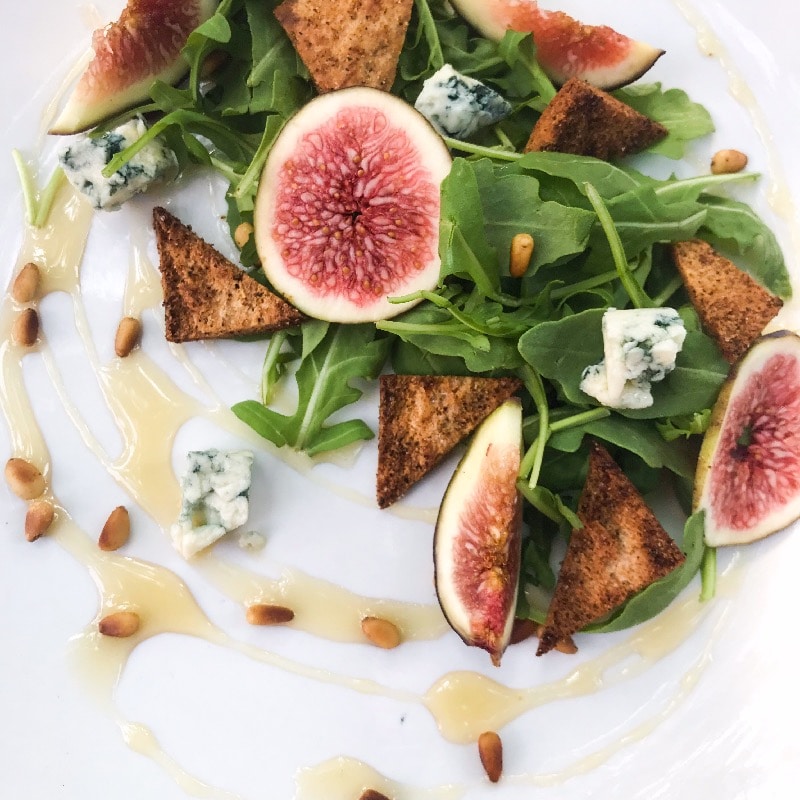 Fresh fig & blue cheese salad