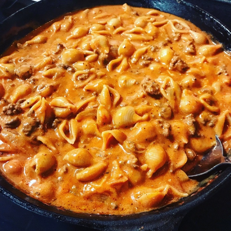 Cheesy Tomato & Beef Pasta 