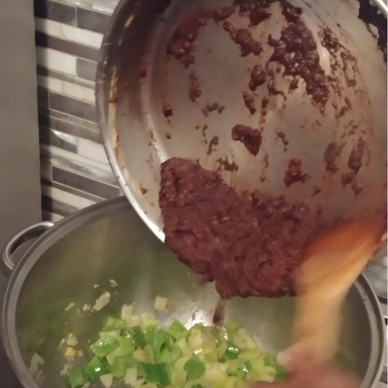 Teaching client\'s how to make Gumbo